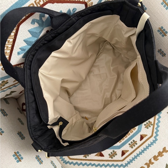 Canvelle Black Quilted Bag - Picture 3 of 4